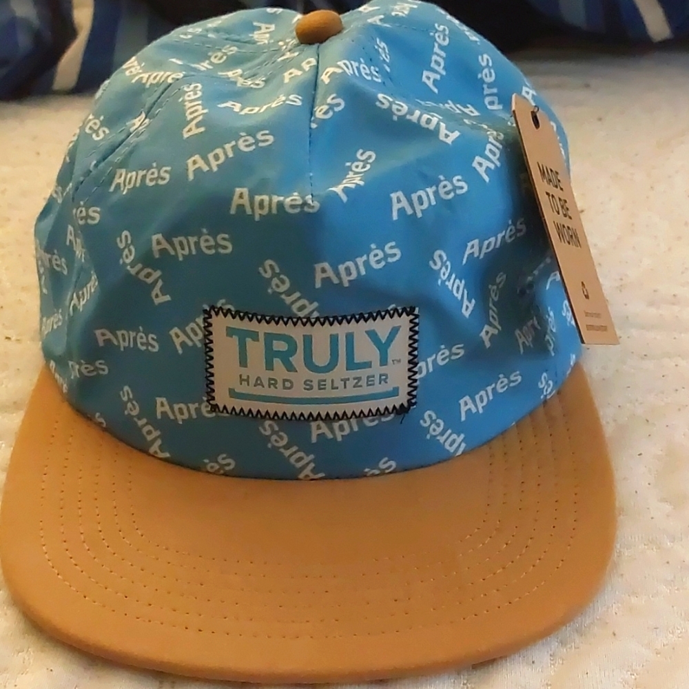 Truly Hard Seltzer Apres Ski Snapback
